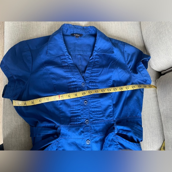 Reitmans front buttons blue dress, size 12 - Picture 5 of 7